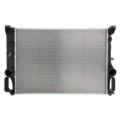 Imagem de NISSENS 67102A Radiador, arrefecimento do motor Alumínio 640 459 32 Aletas de refrigeração soldadas MERCEDES BENZ: Classe E T modell, Sedan