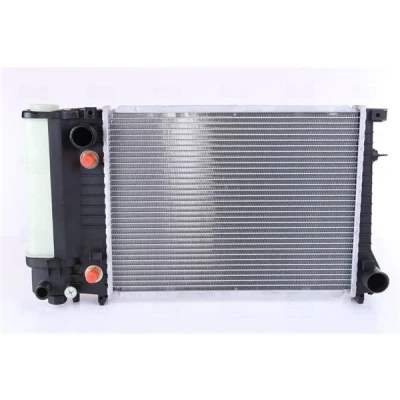 Imagem de NISSENS 60703A Radiador, arrefecimento do motor Alumínio 440 329 32 Aletas de refrigeração soldadas BMW: 5 Sedan, Touring, 3 Sedan