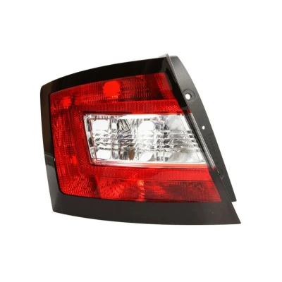 Imagem de TYC 11 12810 01 2 Farolim esquerda sem porta lâmpadas SKODA: Fabia III Hatchback