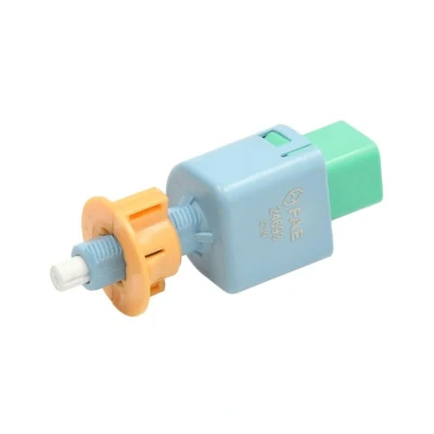 Imagem de FAE 24693 Interruptor de luz stop mecânico 4 TOYOTA: Yaris II Hatchback