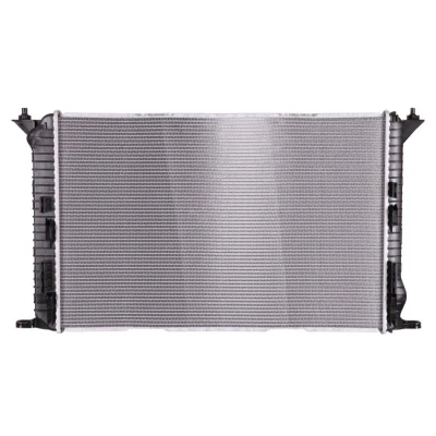 Imagem de NISSENS 60322 Radiador, arrefecimento do motor Alumínio 720 470 32 Aletas de refrigeração soldadas AUDI: A4 B8 Avant, A5 Cabrio, Coupe