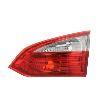 Imagem de TYC 17 0409 16 2 Farolim à direita parte interior LED sem porta lâmpadas, com FORD: FOCUS 3 Turnier