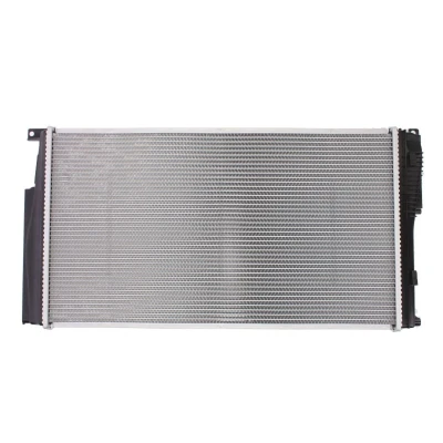 Imagem de NISSENS 60816 Radiador, arrefecimento do motor Alumínio 600 334 32 Aletas de refrigeração soldadas BMW: 3 Touring, 2 Coupe, 1 Hatchback