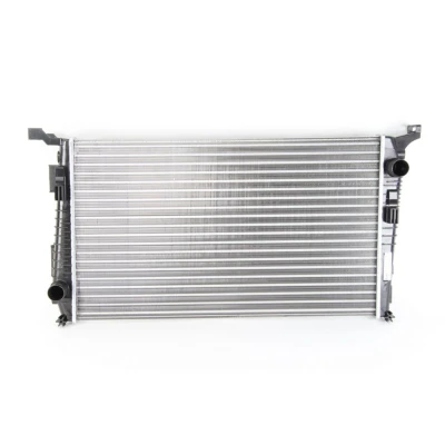 Imagem de NISSENS 637614 Radiador, arrefecimento do motor Alumínio 628 382 24 Aletas de refrigeração unidas mecanicamente DACIA: Duster SUV