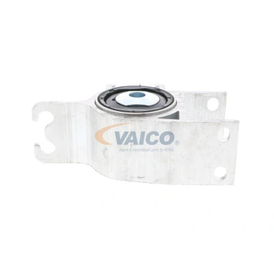 Imagem de VAICO V30 3125 Casquilho de braço Suspensão Original Quality Eixo dianteiro, em cima para transversal MERCEDES BENZ: CLA Coupe