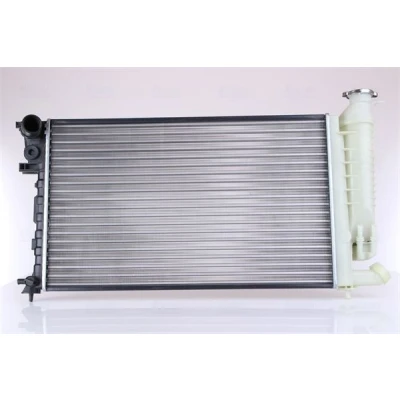 Imagem de NISSENS 61382A Radiador, arrefecimento do motor Alumínio 610 378 23 Aletas de refrigeração unidas mecanicamente PEUGEOT: 306 Hatchback
