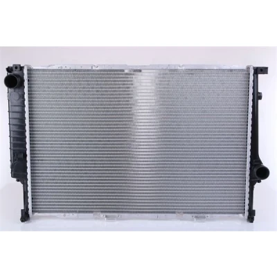 Imagem de NISSENS 60622A Radiador, arrefecimento do motor Alumínio 650 438 32 Aletas de refrigeração soldadas BMW: 5 Sedan, Touring