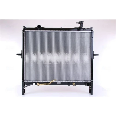 Imagem de NISSENS 66772 Radiador, arrefecimento do motor Alumínio 468 636 26 Aletas de refrigeração soldadas KIA: SORENTO 1