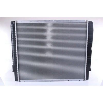 Imagem de NISSENS 65523A Radiador, arrefecimento do motor Alumínio 590 498 32 Aletas de refrigeração soldadas