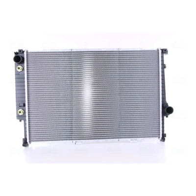 Imagem de NISSENS 60748A Radiador, arrefecimento do motor Alumínio 650 439 40 Aletas de refrigeração soldadas BMW: 5 Sedan, Touring