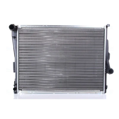 Imagem de NISSENS 60782 Radiador, arrefecimento do motor Alumínio 585 433 34 Aletas de refrigeração unidas mecanicamente BMW: 3 Sedan, Touring, Compact