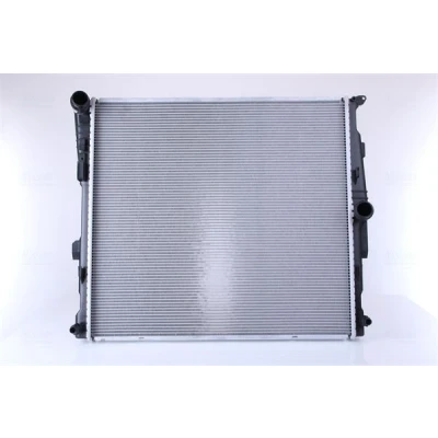 Imagem de NISSENS 60811 Radiador, arrefecimento do motor Alumínio 598 558 26 Aletas de refrigeração soldadas BMW: X3