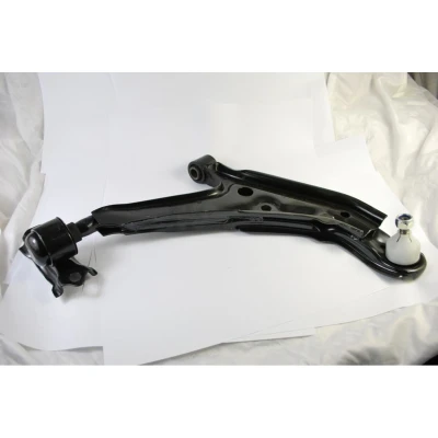Imagem de SAKURA 421 10 4008 Braço de suspensão à direita transversal NISSAN: Primera Sedan, Carrinha