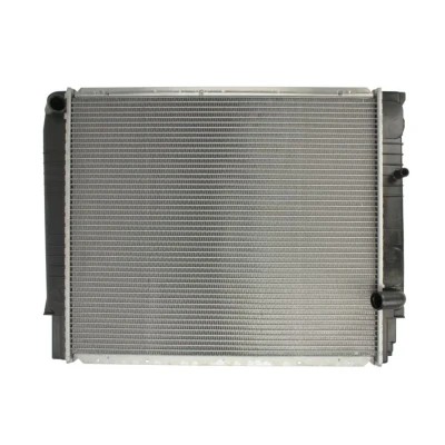 Imagem de NISSENS 65528A Radiador, arrefecimento do motor Alumínio 590 499 32 Aletas de refrigeração soldadas