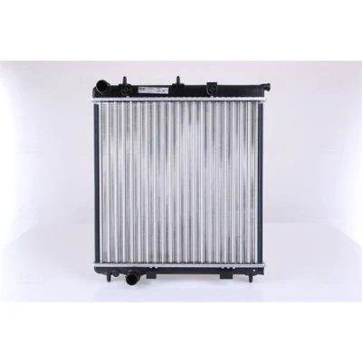 Imagem de NISSENS 61277 Radiador, arrefecimento do motor Alumínio 380 402 23 Aletas de refrigeração unidas mecanicamente PEUGEOT: 207 Hatchback, 208 I Hatchback