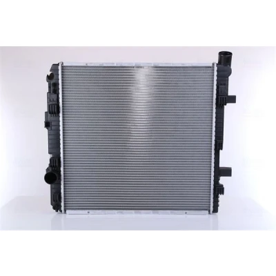 Imagem de NISSENS 62626A Radiador, arrefecimento do motor Alumínio 570 559 40 Aletas de refrigeração soldadas