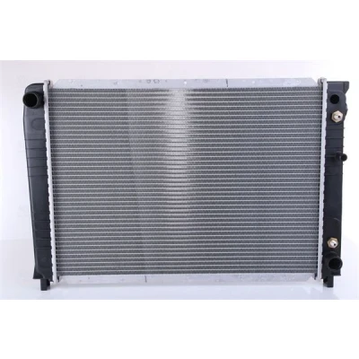 Imagem de NISSENS 65538A Radiador, arrefecimento do motor Alumínio 590 419 32 Aletas de refrigeração soldadas