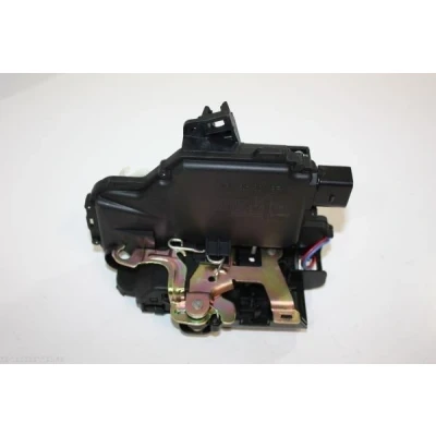 Imagem de AUTOMEGA 100020110 Fechadura de Porta com fecho centralizado à frente, lado direito VOLKSWAGEN: Passat B5 GP Sedan, Variant