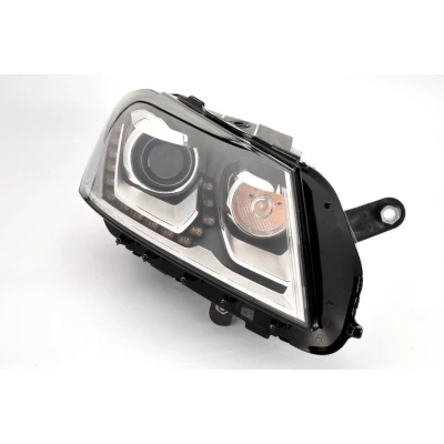 Imagem de VALEO 044510 Farol Principal VOLKSWAGEN: Passat B7 Sedan