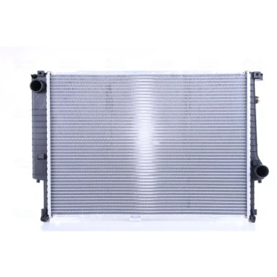 Imagem de NISSENS 60596A Radiador, arrefecimento do motor Alumínio 610 438 40 Aletas de refrigeração soldadas BMW: 5 Sedan, Touring