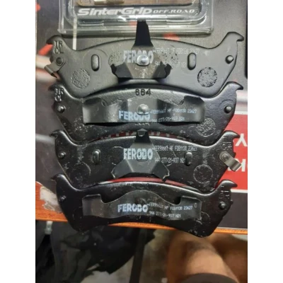 Imagem de FERODO PREMIER FDB1130 Jogo de pastilhas para travão disco com avisador sonoro desgaste grampo do êmbolo sem acessórios