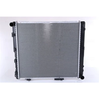 Imagem de NISSENS 62697A Radiador, arrefecimento do motor Alumínio 532 489 40 Aletas de refrigeração soldadas MERCEDES BENZ: W124 Sedan, Classe E Sedan