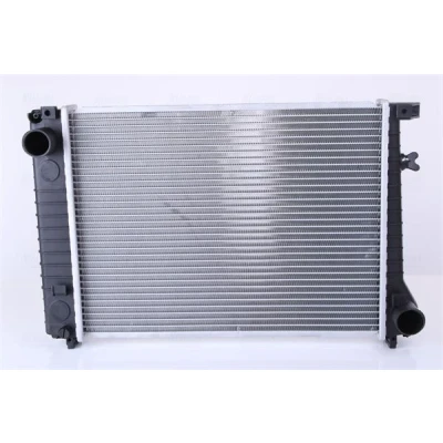 Imagem de NISSENS 60797A Radiador, arrefecimento do motor Alumínio 440 329 32 Aletas de refrigeração soldadas BMW: 3 Sedan, Touring