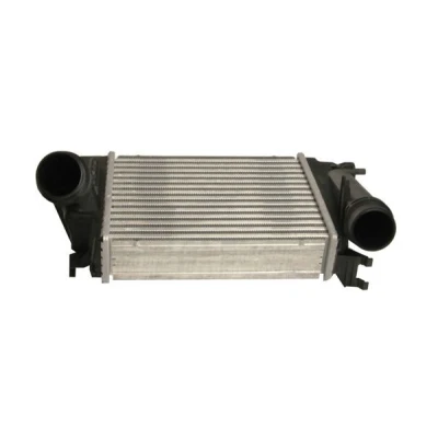 Imagem de MAXGEAR AC630109 Intercooler Alumínio RENAULT: Megane 4, NISSAN: Qashqai 2